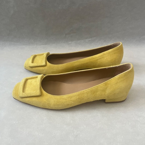 Ann Mashburn Chic Suede Buckle Cushioned Casual Shoe Flats in Citron Yellow 7.5 - Picture 6 of 13